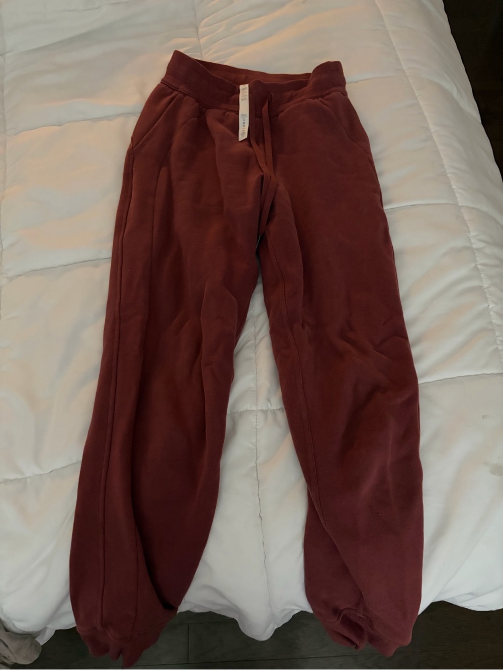 lululemon Scuba High Rise Joggers - Picture 5 of 8